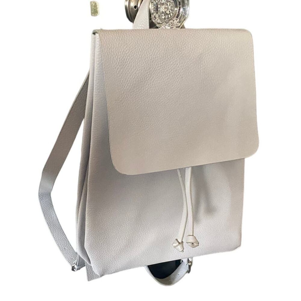 NWOT Pebbled Gray Leather Envelope Backpack Boho Festival Rocker Everywhere Tote